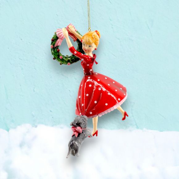 Retro Girl w/Wreath Ornament
