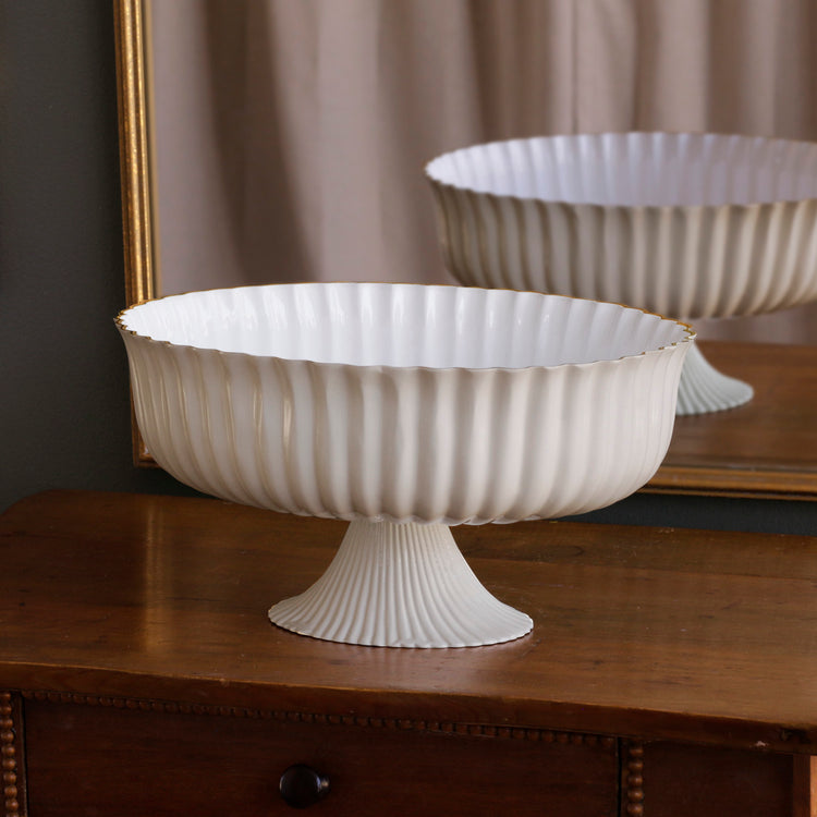 Vienna Large Centerpiece/Punchbowl, Cream & White