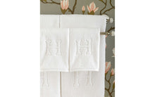 Load image into Gallery viewer, Matouk Auberge Towels, Hand Towel
