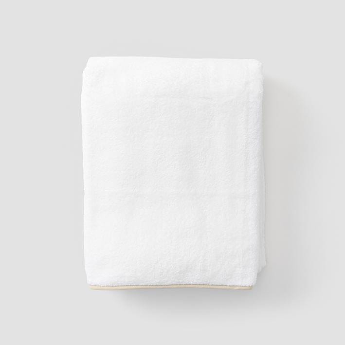 Weezie Signature Bath Towel, Sand on White
